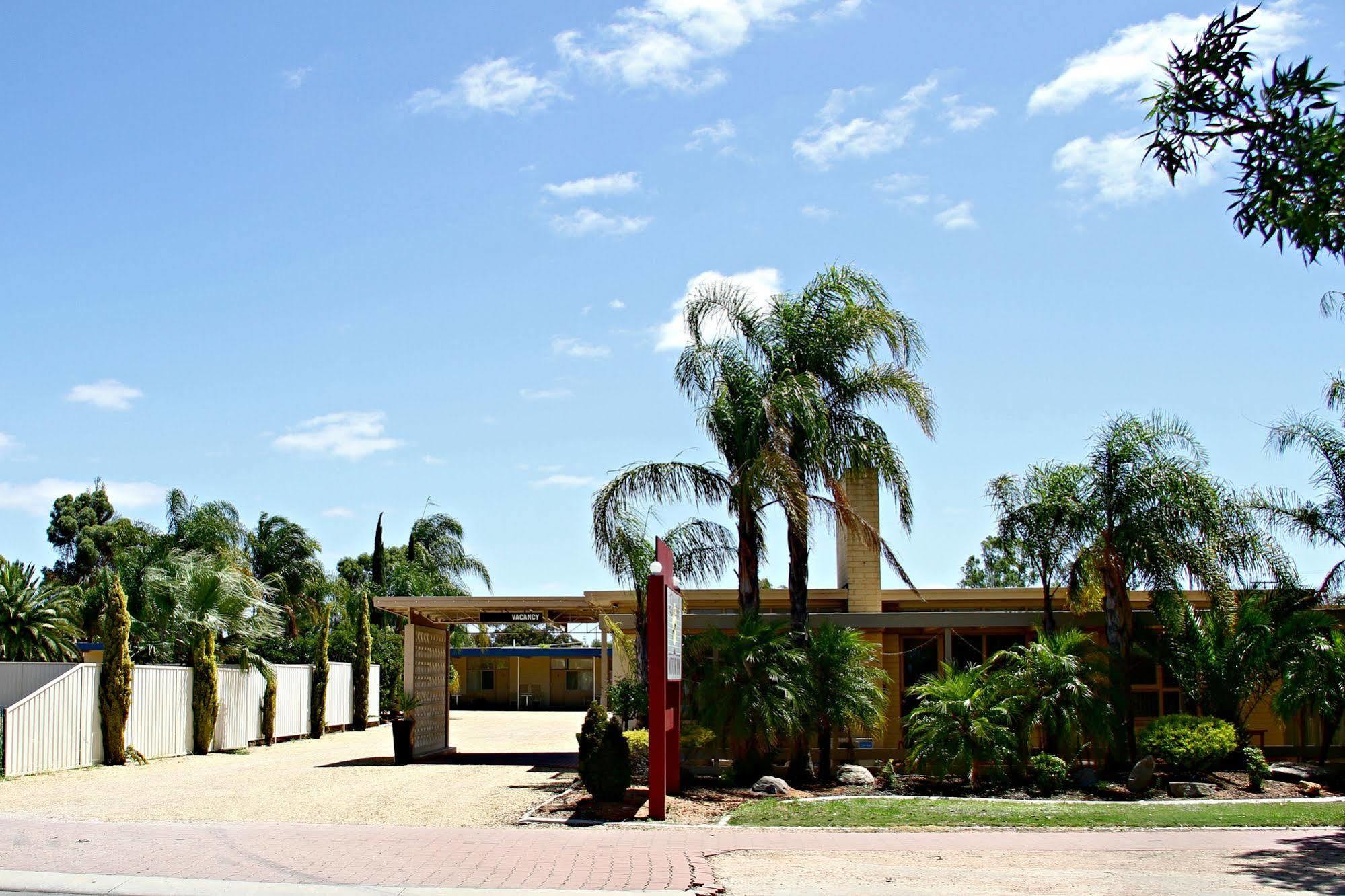 Renmark Motor Inn Екстериор снимка