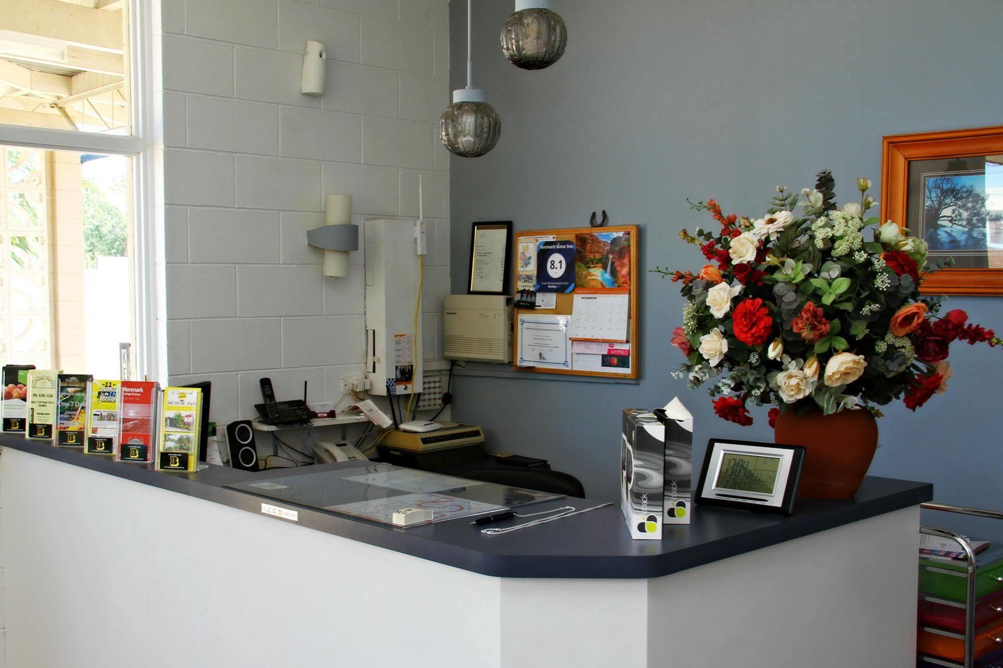 Renmark Motor Inn Екстериор снимка